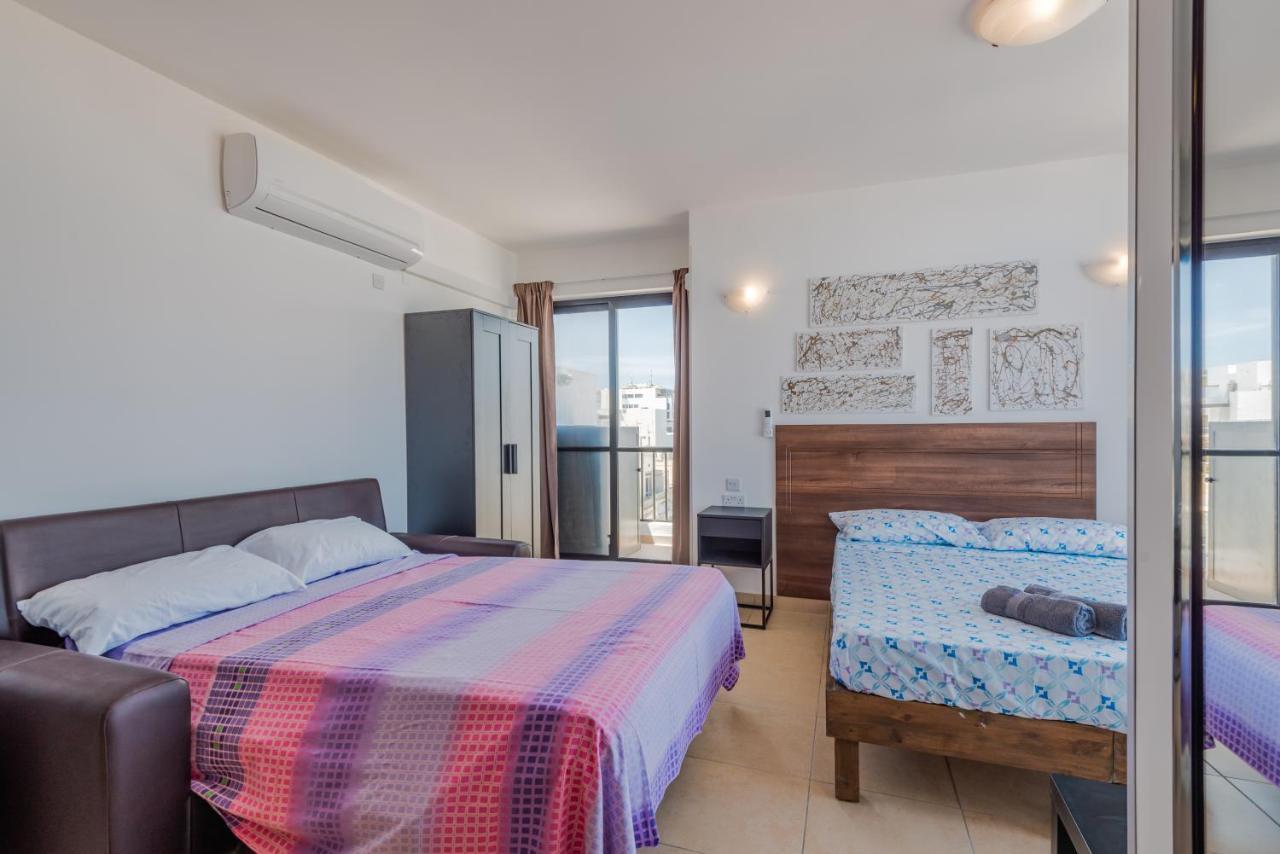 Апартаменты Penthouse With Seaview Terrace Сент-Полс-Бей Экстерьер фото